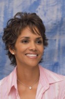 Halle Berry Longsleeve T-shirt #1288161