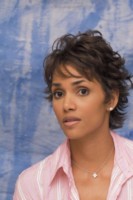 Halle Berry tote bag #G18918