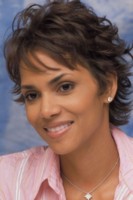 Halle Berry Longsleeve T-shirt #1288165