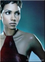 Halle Berry Longsleeve T-shirt #1290769