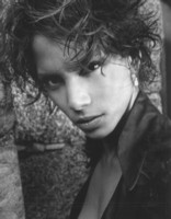 Halle Berry Longsleeve T-shirt #1290825