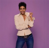 Halle Berry Longsleeve T-shirt #1305548