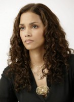 Halle Berry tote bag #G117015