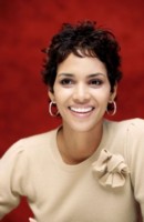 Halle Berry tote bag #G116964