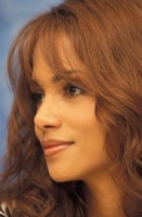 Halle Berry tote bag #G116951