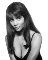 Halle Berry Longsleeve T-shirt #1375296