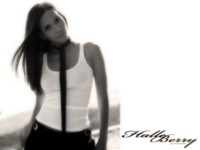 Halle Berry Longsleeve T-shirt #1491624