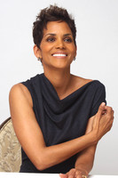 Halle Berry magic mug #G684033