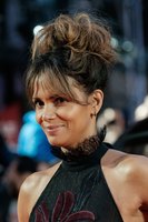 Halle Berry t-shirt #2740201