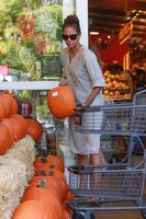 Halle Berry tote bag #G1012837