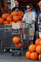 Halle Berry tote bag #G1012846