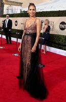 Halle Berry tote bag #G1201035