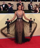 Halle Berry tote bag #G1201048