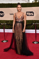 Halle Berry longsleeve t-shirt #3186369