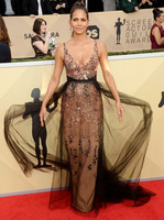 Halle Berry longsleeve t-shirt #3186505