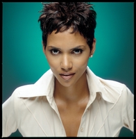 Halle Berry Sweatshirt #3923454