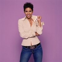 Halle Berry Sweatshirt #3923456