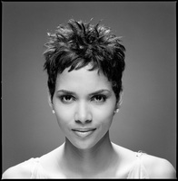 Halle Berry tote bag #G2540712