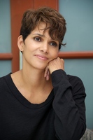 Halle Berry tote bag #G2571055
