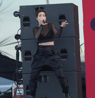 Halsey Longsleeve T-shirt #2789517