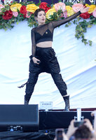 Halsey Longsleeve T-shirt #2789595