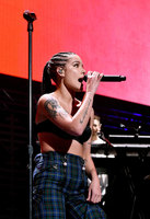 Halsey Longsleeve T-shirt #2904832
