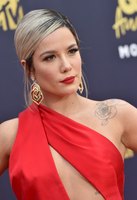 Halsey Longsleeve T-shirt #3362375