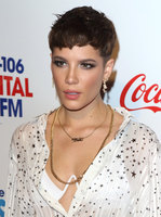 Halsey Longsleeve T-shirt #3731689
