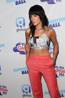 Halsey Longsleeve T-shirt #3850834