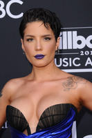 Halsey Sweatshirt #3850968