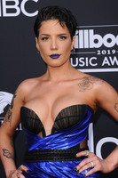 Halsey Longsleeve T-shirt #3851126