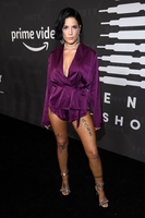 Halsey Longsleeve T-shirt #3851134