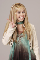 Hannah Montana Longsleeve T-shirt #2105963