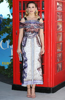 Hayley Atwell Sweatshirt #3736021