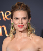 Hayley Atwell Sweatshirt #3773368