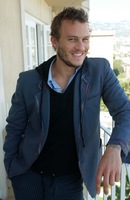 Heath Ledger Sweatshirt #2202813
