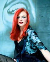 Heather Graham Longsleeve T-shirt #1305584