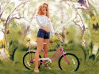 Heather Graham Longsleeve T-shirt #1325365