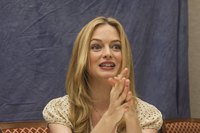Heather Graham Longsleeve T-shirt #2266359