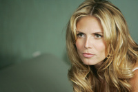 Heidi Klum Longsleeve T-shirt #2063041