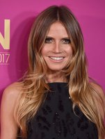 Heidi Klum Longsleeve T-shirt #2922876