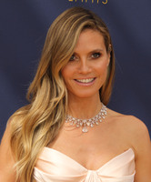 Heidi Klum Longsleeve T-shirt #3736472