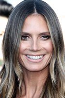 Heidi Klum Longsleeve T-shirt #3736475