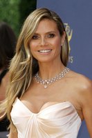 Heidi Klum Longsleeve T-shirt #3736479