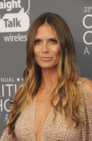Heidi Klum Longsleeve T-shirt #3736494