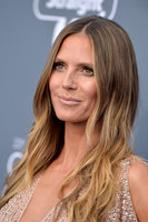 Heidi Klum Longsleeve T-shirt #3736689