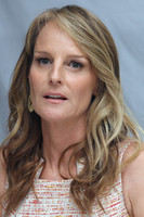 Helen Hunt Longsleeve T-shirt #2155510