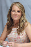 Helen Hunt Longsleeve T-shirt #2155512
