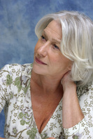 Helen Mirren Longsleeve T-shirt #2233201
