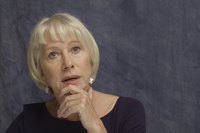 Helen Mirren Longsleeve T-shirt #2260283